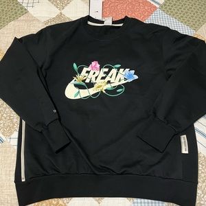 Giannis “Freak” Nike standard issue (Large) sweatshirt NWT